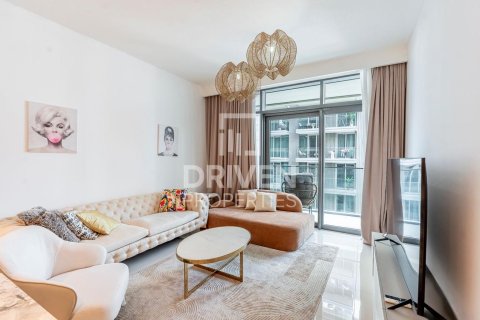 Appartement à EMAAR Beachfront, Dubai Harbour, Dubai, 2 chambres, 106.19 m², № 136700 - photo 2