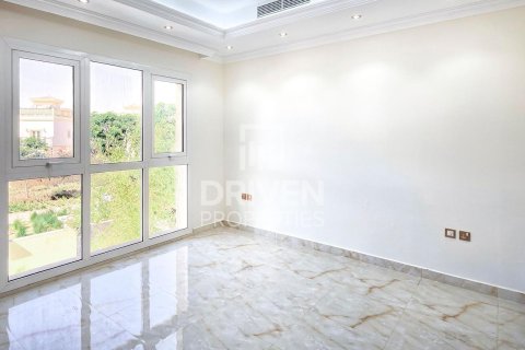 فيلا في فيلات, دبي 4 غرف نوم, 570.24 م² رقم 143099 - صورة 9