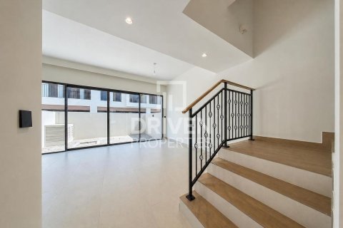 تاون هاوس في Damac Lagoons, دبي 4 غرف نوم, 146.6 م² رقم 143089 - صورة 3