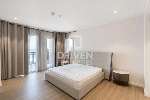Villa in Jumeirah, Dubai 4 bedrooms, 576.93 sq.m. № 143088 - photo 11