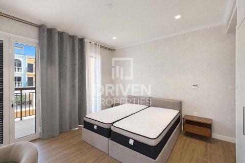 Villa in Jumeirah, Dubai 4 bedrooms, 576.93 sq.m. № 143088 - photo 7