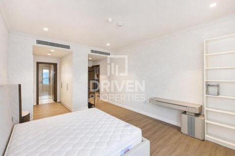 Villa in Jumeirah, Dubai 4 bedrooms, 576.93 sq.m. № 143088 - photo 12