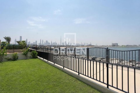 Villa in Jumeirah, Dubai 4 bedrooms, 576.93 sq.m. № 143088