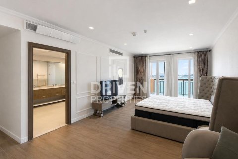 Villa in Jumeirah, Dubai 4 bedrooms, 576.93 sq.m. № 143088 - photo 13