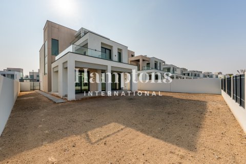 Villa en Arabian Ranches 3, Dubai, 4 dormitorios, 515.81975272 m², № 83842 - foto 28