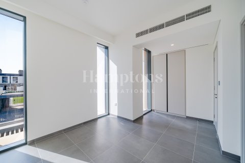 Villa en Arabian Ranches 3, Dubai, 4 dormitorios, 300.04974813 m², № 83841 - foto 18