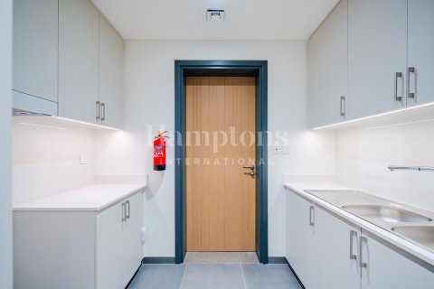 Villa en Arabian Ranches 3, Dubai, 4 dormitorios, 300.04974813 m², № 83841 - foto 13