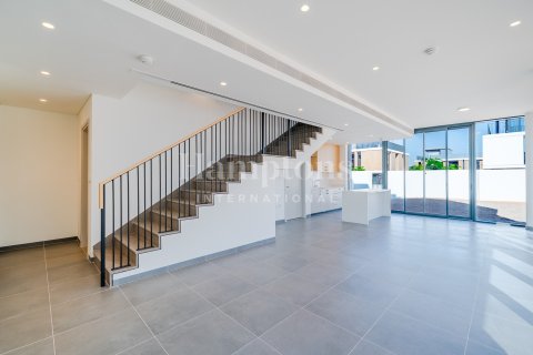 Villa en Arabian Ranches 3, Dubai, 4 dormitorios, 300.04974813 m², № 83841 - foto 14