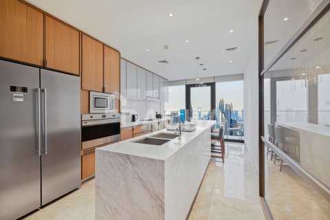 Penthouse in Downtown Dubai (Downtown Burj Dubai), Dubai 5 bedrooms, 568 sq.m. № 104774 - photo 20