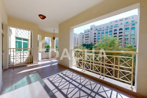 Apartment in Shoreline Apartments, Palm Jumeirah, Dubai 2 bedrooms, 185 sq.m. № 104773 - photo 8