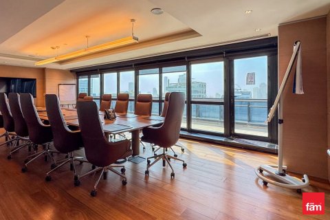 Снять в аренду офис в Дубае: 500м², № 55759 - фото 2
