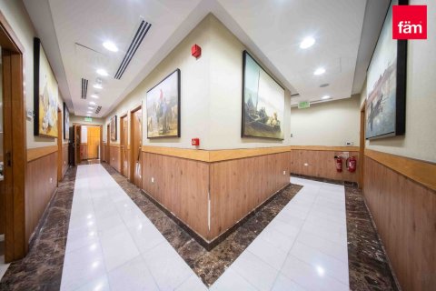 Oficina en Umm Suqeim, Dubai, 481.7 m², № 55762 - foto 3