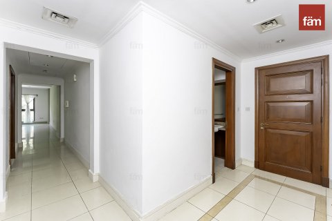 Снять в аренду квартиру в Пальме Джумейре, Дубай: 2 спальни, 175.4м², № 55773 - фото 14