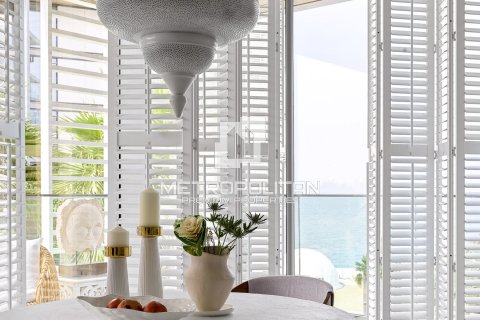 Apartment in Bluewaters Residences, Bluewaters, Dubai 3 bedrooms, 191 sq.m. № 3748 - photo 13