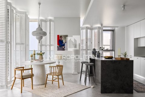 Apartment in Bluewaters Residences, Bluewaters, Dubai 3 bedrooms, 191 sq.m. № 3748 - photo 12