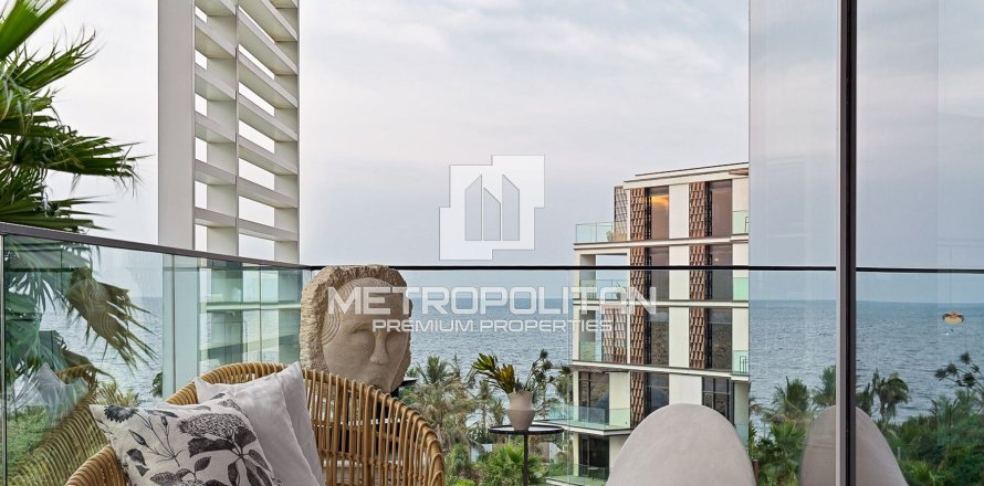 Apartment in Bluewaters Residences, Bluewaters, Dubai 3 bedrooms, 191 sq.m. № 3748