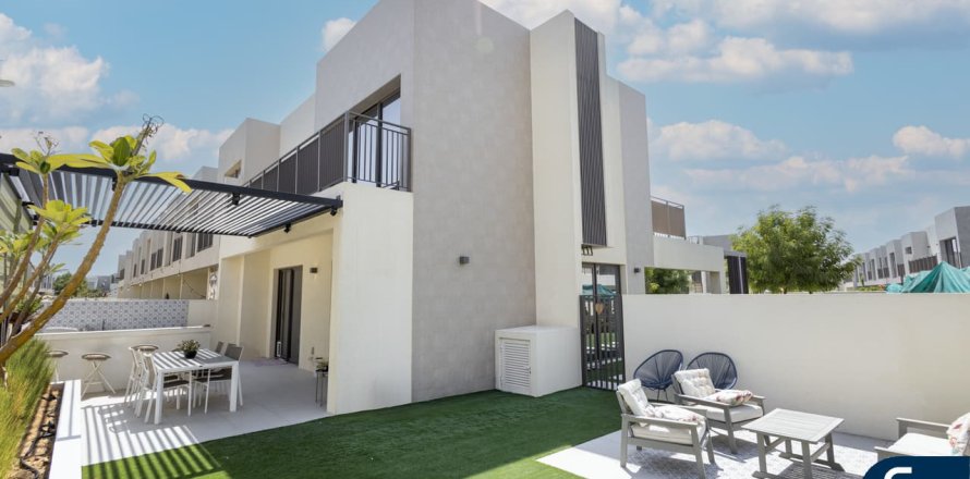 Villa in EMAAR South, Dubai South (Dubai World Central), Dubai 4 bedrooms, 237 sq.m. № 75475