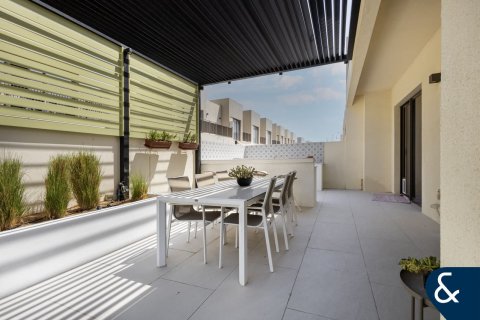 Купить виллу в EMAAR South, Dubai South (Dubai World Central), Дубай: 4 спальни, 237м², № 75475 - фото 23