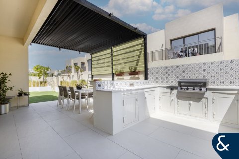 Купить виллу в EMAAR South, Dubai South (Dubai World Central), Дубай: 4 спальни, 237м², № 75475 - фото 25