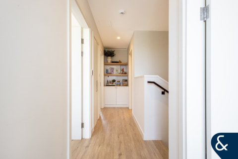 Купить виллу в EMAAR South, Dubai South (Dubai World Central), Дубай: 4 спальни, 237м², № 75475 - фото 14