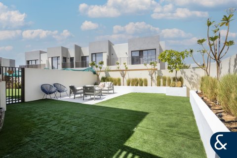 Купить виллу в EMAAR South, Dubai South (Dubai World Central), Дубай: 4 спальни, 237м², № 75475 - фото 28