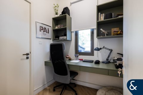 Купить виллу в EMAAR South, Dubai South (Dubai World Central), Дубай: 4 спальни, 237м², № 75475 - фото 10