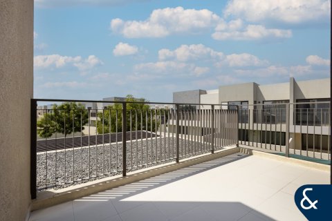 Купить виллу в EMAAR South, Dubai South (Dubai World Central), Дубай: 4 спальни, 237м², № 75475 - фото 16