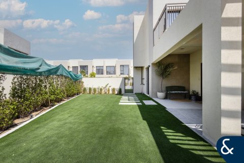Купить виллу в EMAAR South, Dubai South (Dubai World Central), Дубай: 4 спальни, 237м², № 75475 - фото 27
