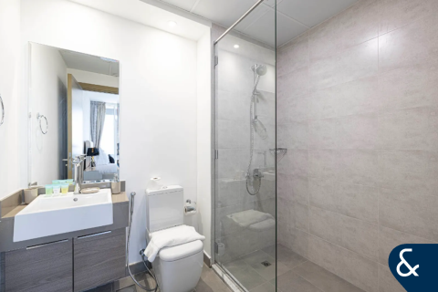 Apartment in Bloom Towers, Jumeirah Village Circle, Dubai 2 bedrooms, 106 sq.m. № 75476 - photo 7