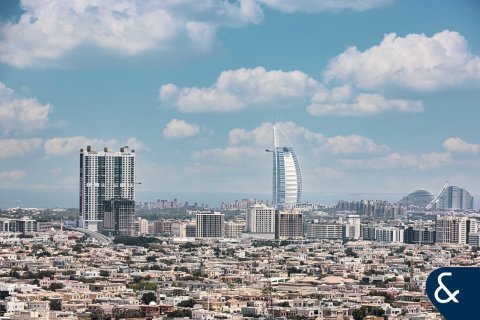 Apartment in Bloom Towers, Jumeirah Village Circle, Dubai 2 bedrooms, 106 sq.m. № 75476 - photo 10