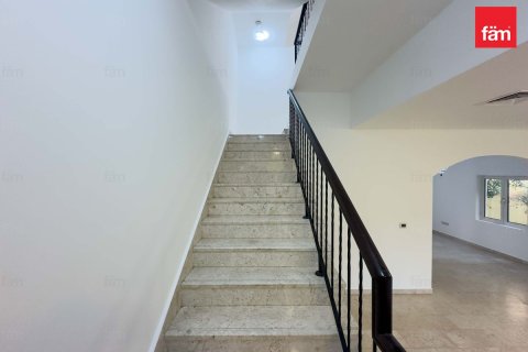 Villa in Dubai 5 bedrooms, 561.6 sq.m. № 64127 - photo 19