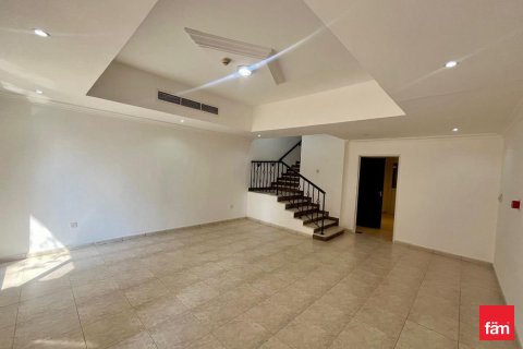 Villa en Dubai, 3 dormitorios, 277.3 m², № 64137 - foto 1