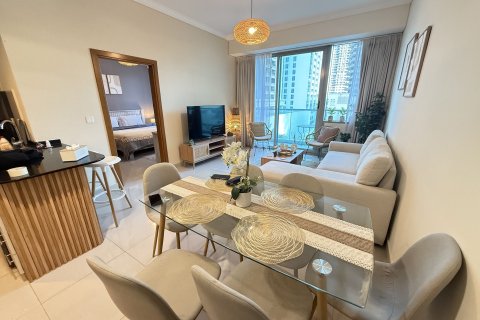 Apartment in Dubai Marina, Dubai 1 bedroom, 77 sq.m. № 100390 - photo 2