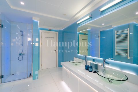 Apartment in FIVE Palm Jumeirah, Palm Jumeirah, Dubai 3 bedrooms, 204.56961891 sq.m. № 77338 - photo 12