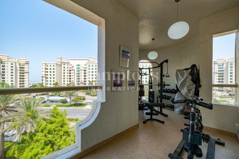 Apartment in FIVE Palm Jumeirah, Palm Jumeirah, Dubai 3 bedrooms, 204.56961891 sq.m. № 77338 - photo 17