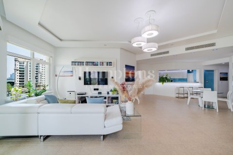 Apartment in FIVE Palm Jumeirah, Palm Jumeirah, Dubai 3 bedrooms, 204.56961891 sq.m. № 77338 - photo 5