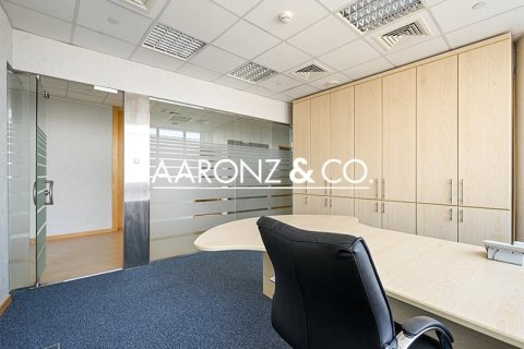 Снять в аренду офис в Джумейра Лейк Тауэрс, Дубай: 169м², № 46855 - фото 7