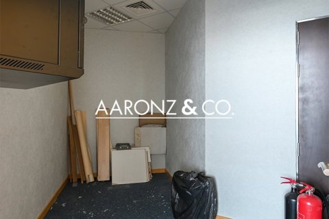 Снять в аренду офис в Джумейра Лейк Тауэрс, Дубай: 169м², № 46855 - фото 12