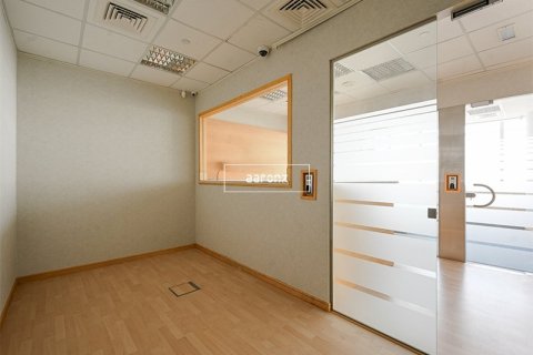 Oficina en Jumeirah Lake Towers, Dubai, 169.4 m², № 46855 - foto 4