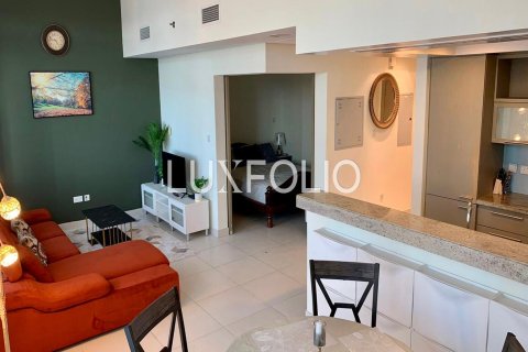 Apartamento en The Lofts, Downtown Dubai (Downtown Burj Dubai), Dubai, 1 dormitorio, 76 m², № 46387 - foto 1
