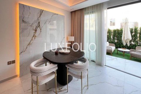 Townhouse in Jumeirah Golf Estates, Dubai 3 bedrooms, 204 sq.m. № 46397 - photo 4