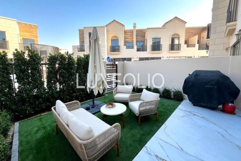 Townhouse in Jumeirah Golf Estates, Dubai 3 bedrooms, 204 sq.m. № 46397 - photo 6