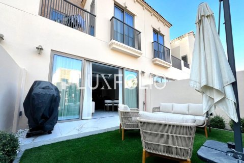 Townhouse in Jumeirah Golf Estates, Dubai 3 bedrooms, 204 sq.m. № 46397 - photo 8
