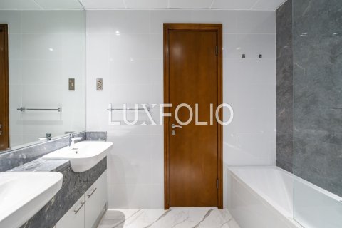 Appartement à Al Habtoor City, Business Bay, Dubai, 3 chambres, 185 m², № 46388 - photo 15