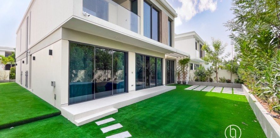Villa à Dubai, 4 chambres, 377.4 m², № 43193