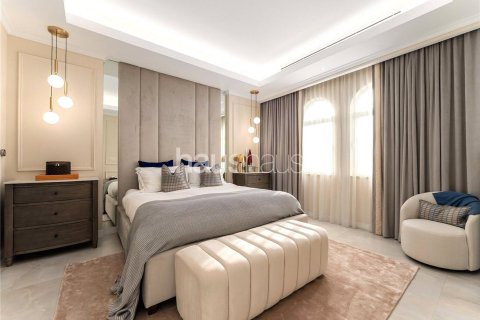 Villa in Legacy, Jumeirah Park, Dubai 3 bedrooms, 295 sq.m. № 43209 - photo 19