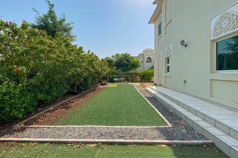 Снять в аренду виллу в Al Furjan, Дубай: 4 спальни, 600м², № 43199 - фото 25