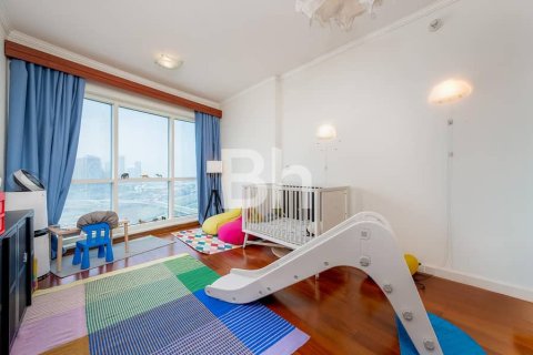 Apartment in Jumeirah Lake Towers, Dubai 2 bedrooms, 160 sq.m. № 25071 - photo 14