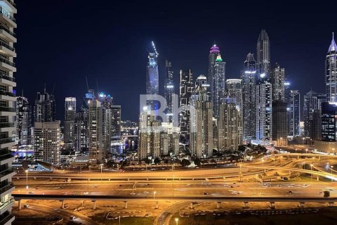 Apartment in Jumeirah Lake Towers, Dubai 2 bedrooms, 160 sq.m. № 25071 - photo 10