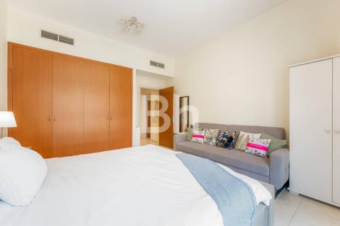 Снять в аренду квартиру в Дубае: 2 спальни, 131м², № 25069 - фото 12